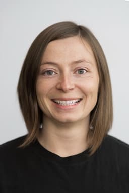 Olena, CEO of Pieoneers Software
